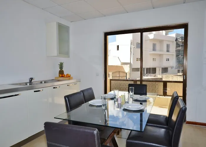 City Living Suite Tk 2 Rm 4 Saint Julian's