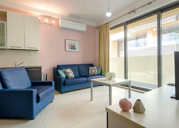 Modern Stylish Apartment - 2 Bedroom & 2 Bathroom Apartment - Spinola Bay, St Julians Saint Julian's
