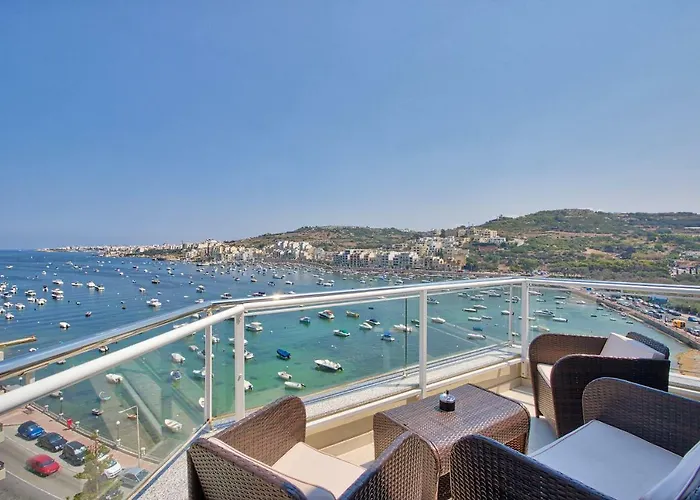 Hv12 - Sea Front Penthouse Apartment St. Paul's Bay