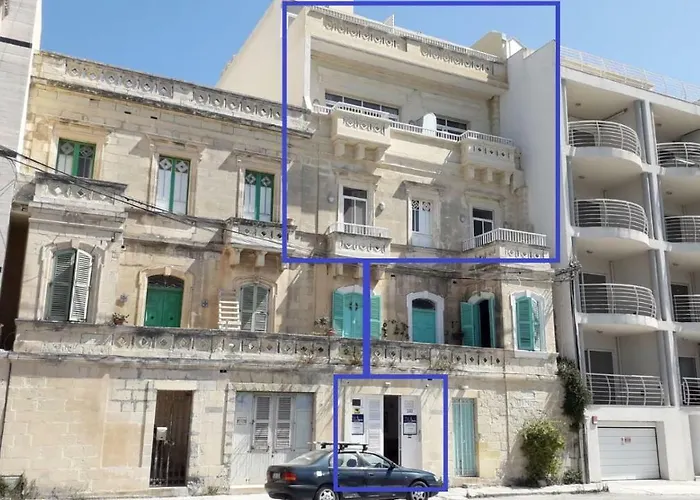 Pet friendly Blue Harbour 3 Bedroom Seafront Apartment With Large Yard On The Promenade - By Getawaysmalta St. Paul's Bay