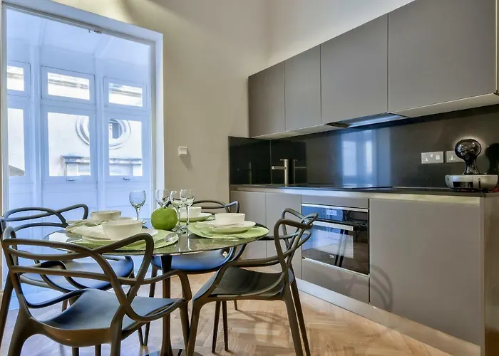 Mint Suite No2 Valletta