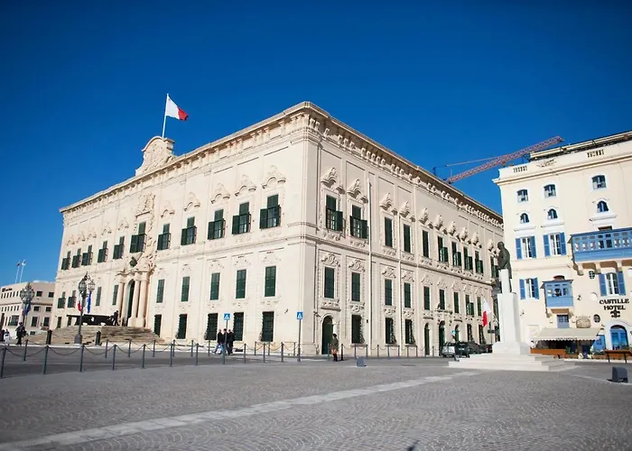 Pet friendly Merchants Street Valletta Apartment