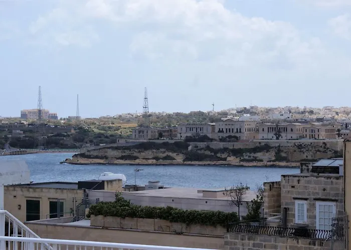 Pet friendly Valletta Penthouse