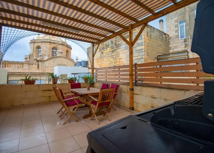 Cabins in Valletta
